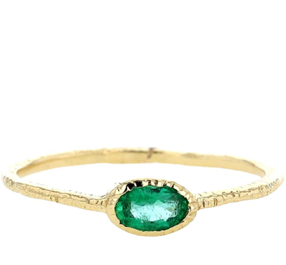 Oval Emerald 14kt Gold Textured Ring - 5.75