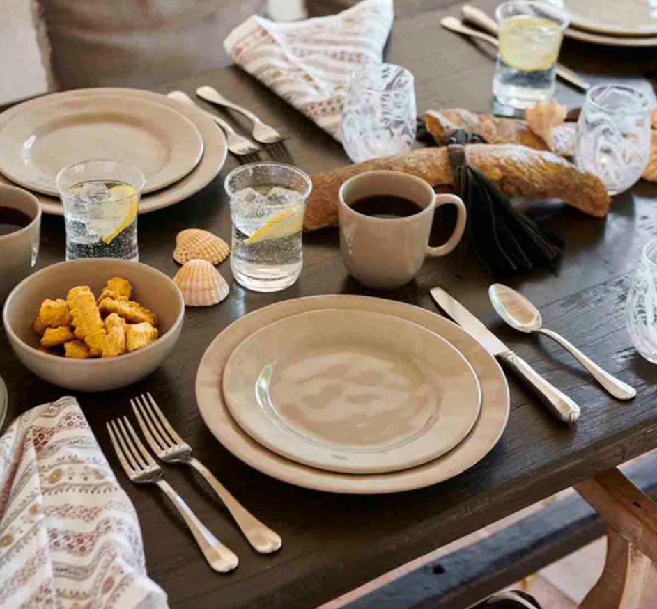 Puro Dinner Plate in Taupe