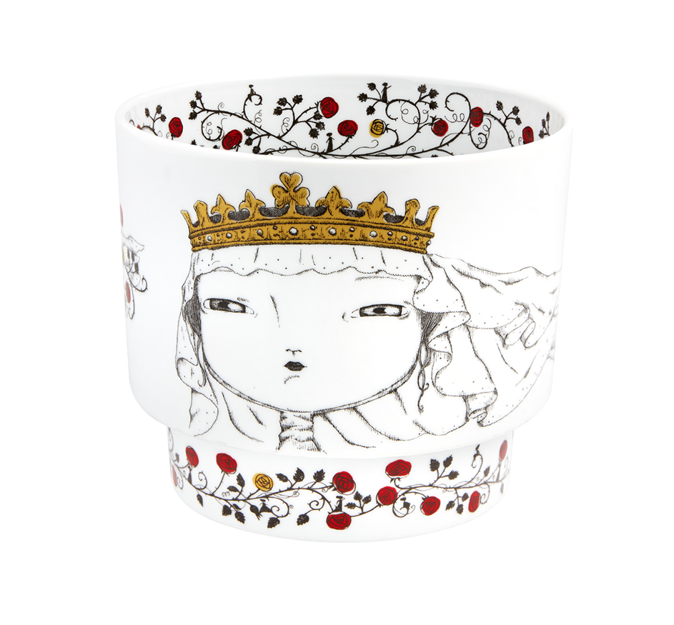 Queen Santa Isabel Vase