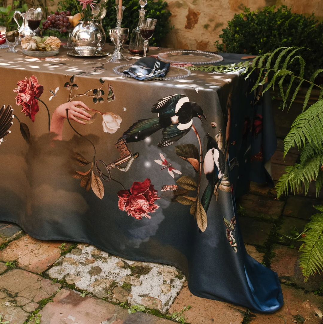 Eden Tablecloth 114"Diam