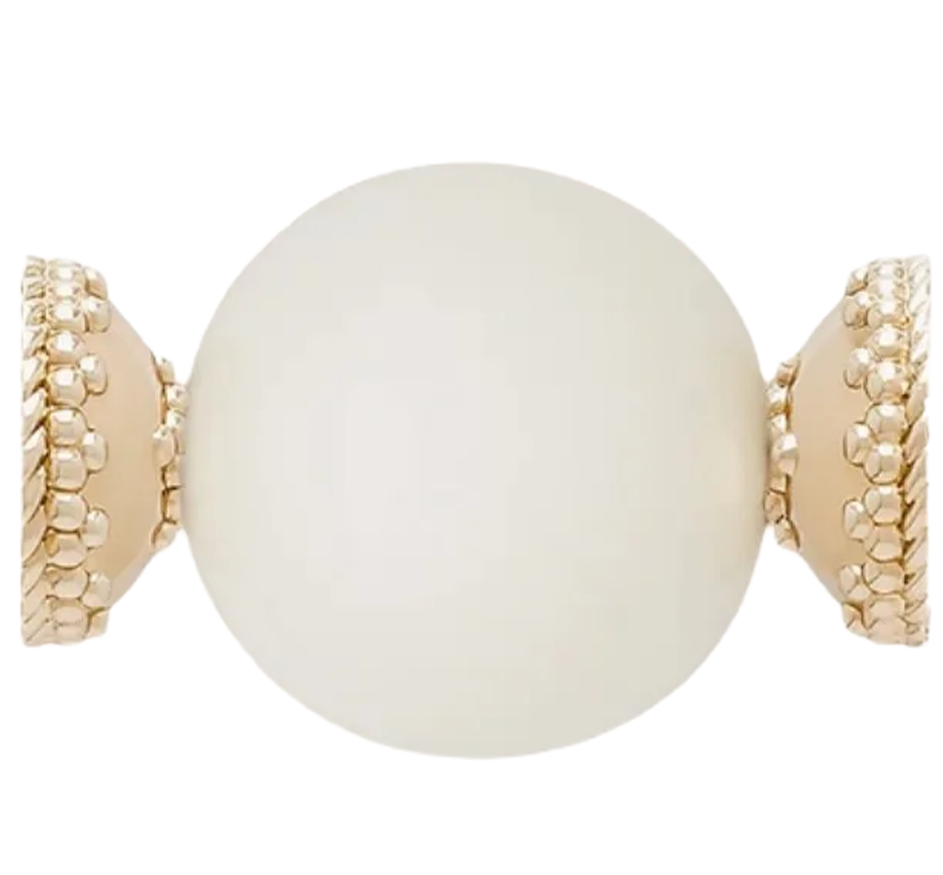 Victoire 20mm White Agate Centerpiece