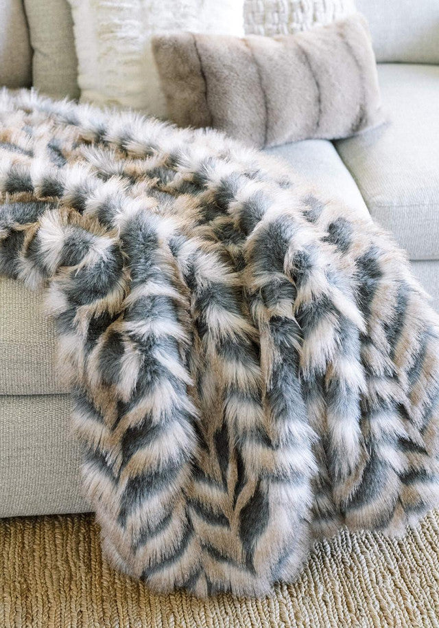 Chevron Fur Throw In Grey