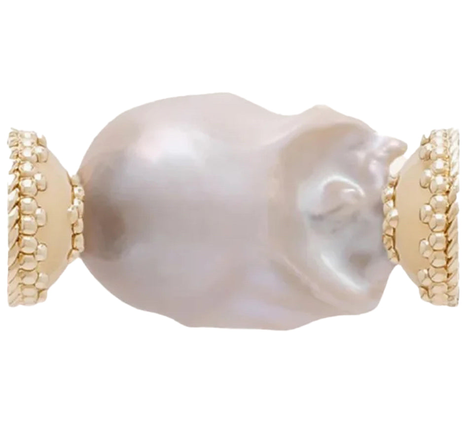 White Baroque Pearl Centerpiece (Gold Clasp)