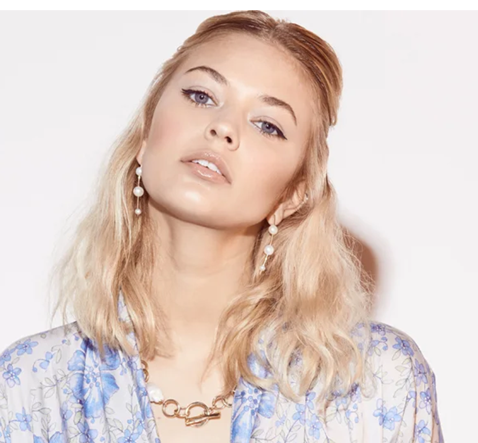 Pearl Stick Earring