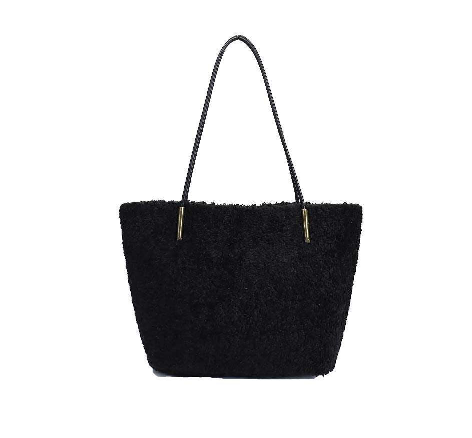 Akimbo East West Tote Shearling (Available in 2 colors)