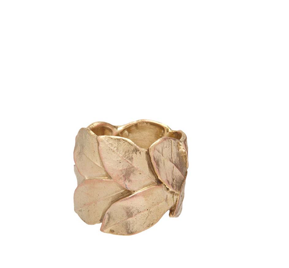 Bay Leaf Napkin Ring in Gold
