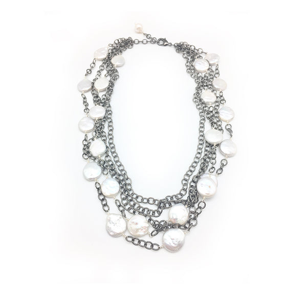 Sara Necklace In White Pearl With Oxidized Silver