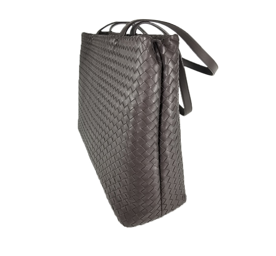 Laptop Bag In Woven Leather Available in 2 colors